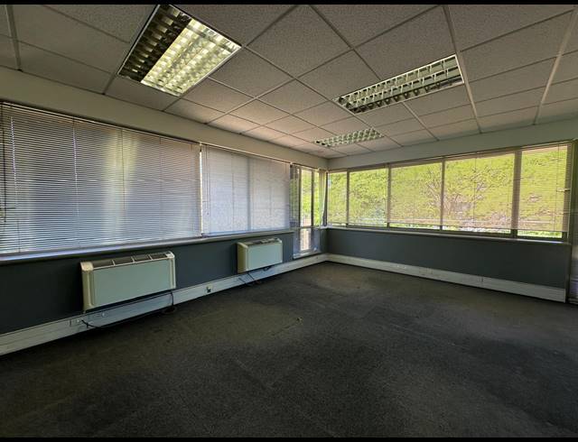 313M² OFFICE TO LET IN WOODMEAD